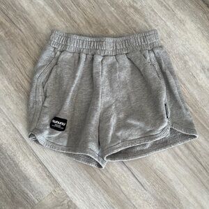Nununu gray shorts size 6-7